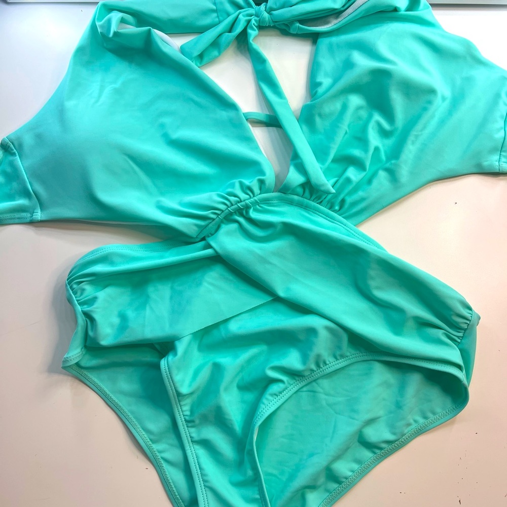 Bathing suit